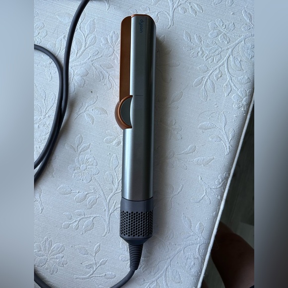 Dyson Other - BRAND NEW Dyson Airstrait (Nickel/Copper)